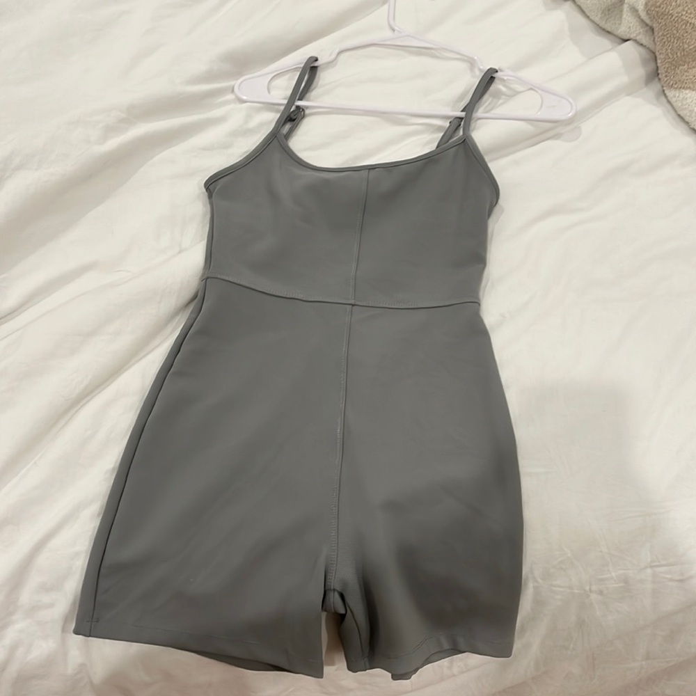 White fox gray one piece S